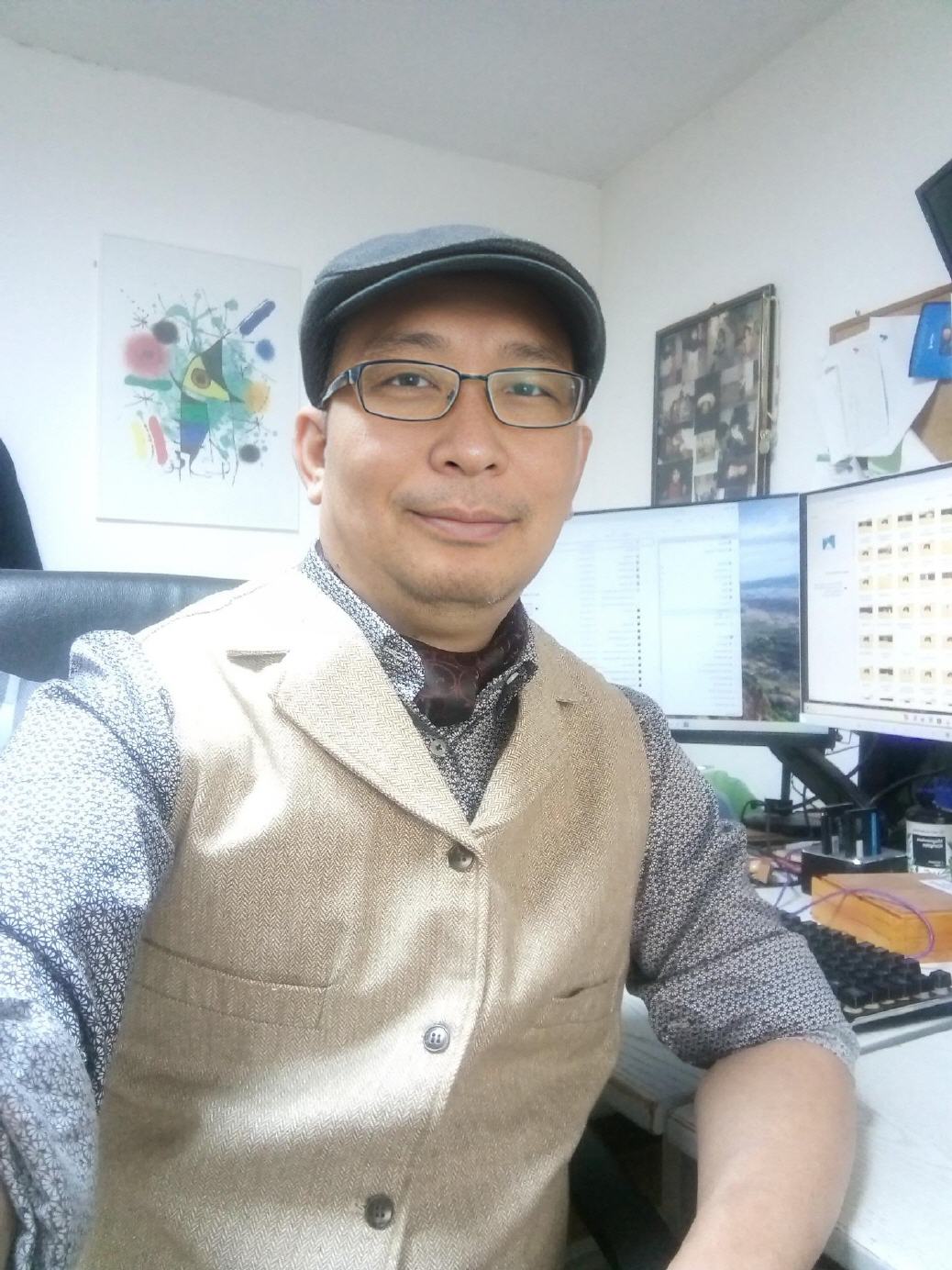 Oudomsouk Phoutthasone � Professioneller Mediendes